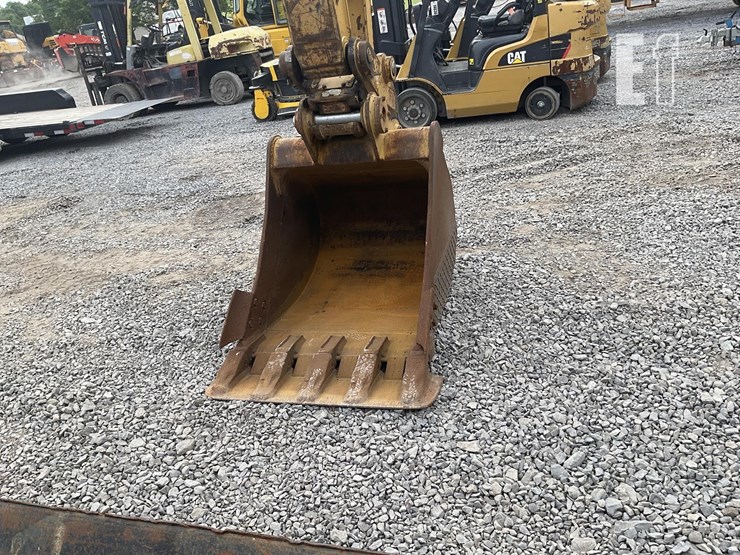 2019-caterpillar-315f-lcr-image-11