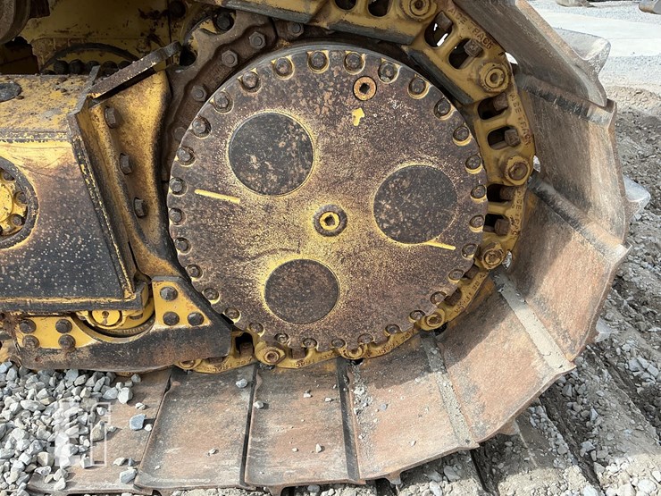 2019-deere-750k-lgp-image-12