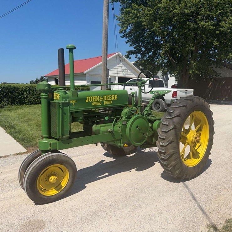JOHN DEERE A