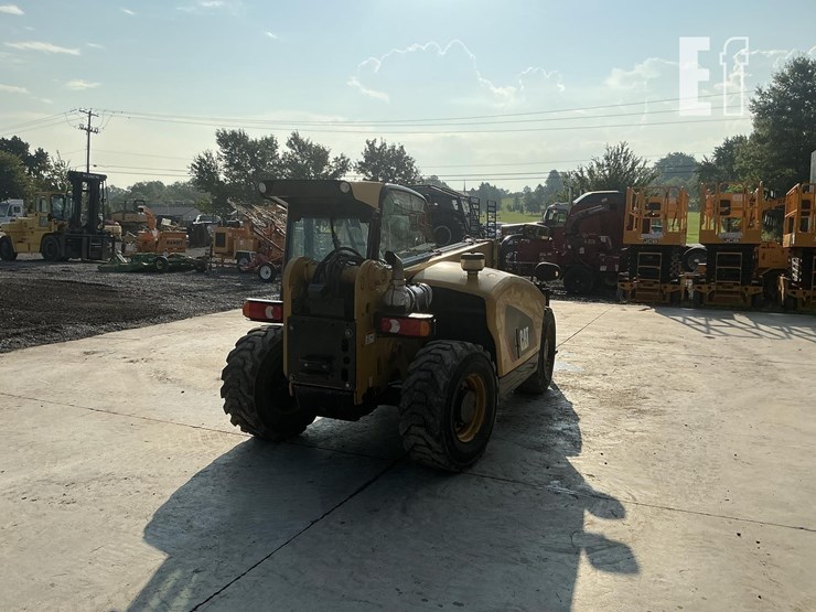 2018-caterpillar-th255c-image-4