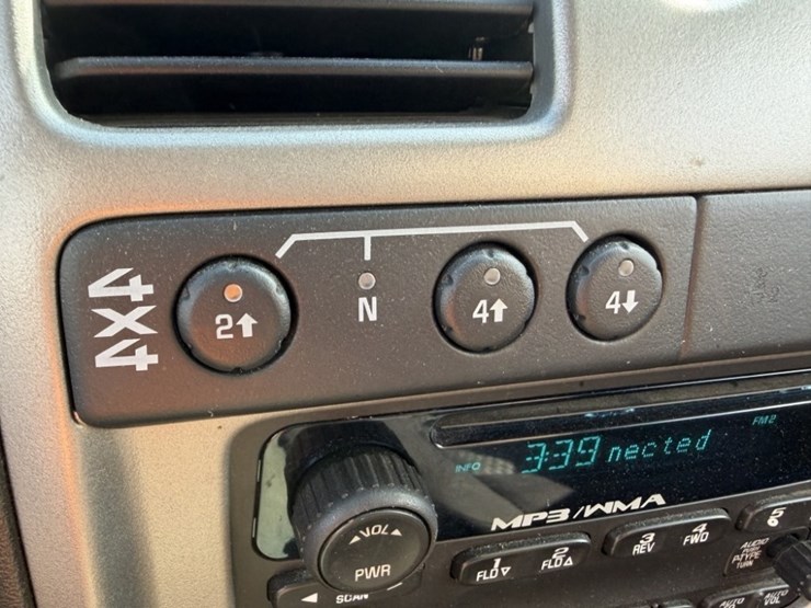 2012-chevrolet-colorado-lt-image-26