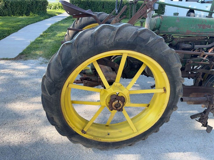 john-deere-b-image-15