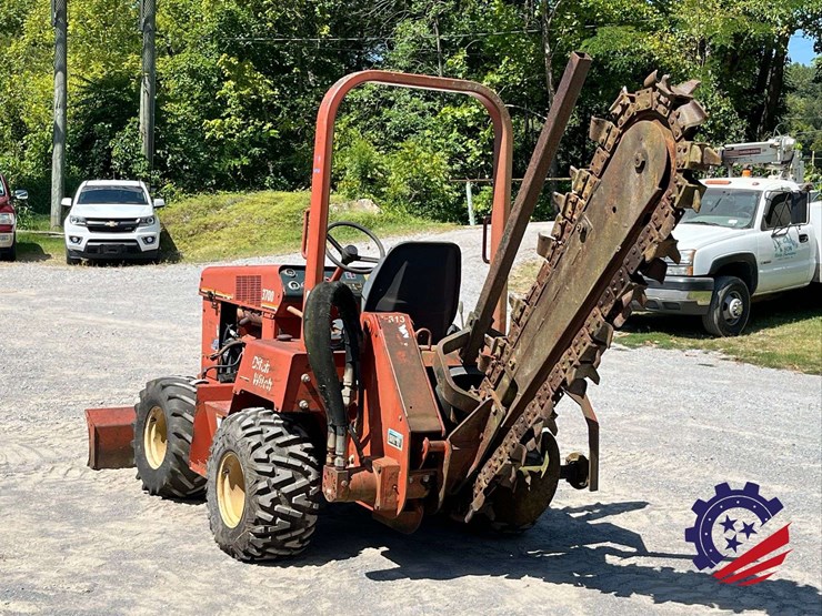 2001-ditch-witch-3700-image-15
