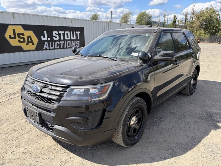 2019-ford-explorer-image-1