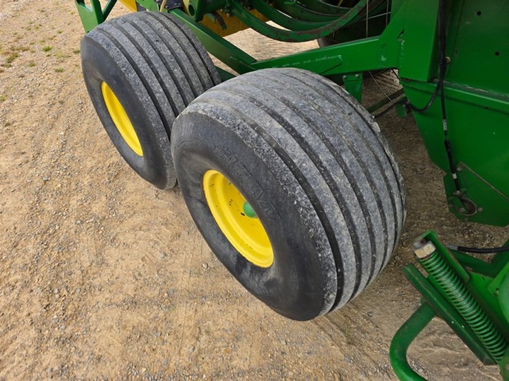 john-deere-100-image-17