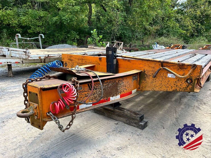 2013-better-built-22.5t-dual-t/a-equipment-trailer-image-16