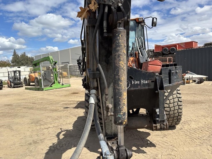 caterpillar-it14g-image-11