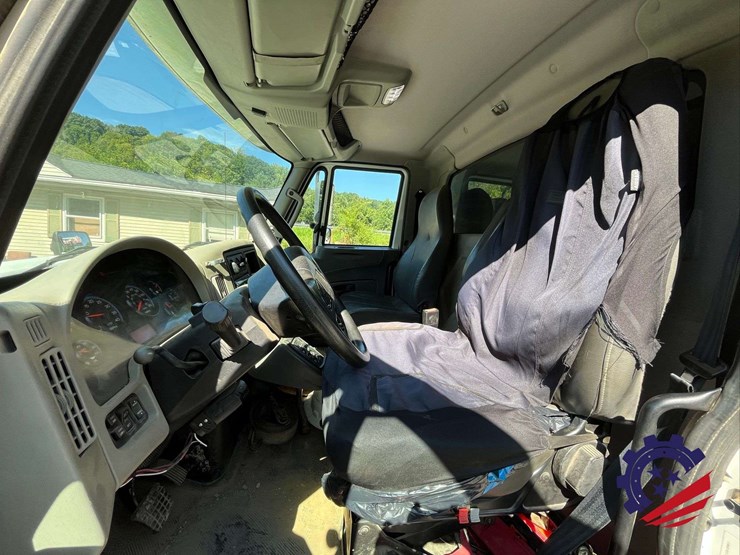 2018-international-4300-sba-image-57