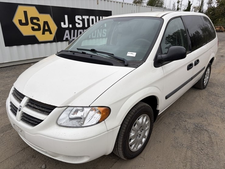 2007-dodge-grand-caravan-image-1