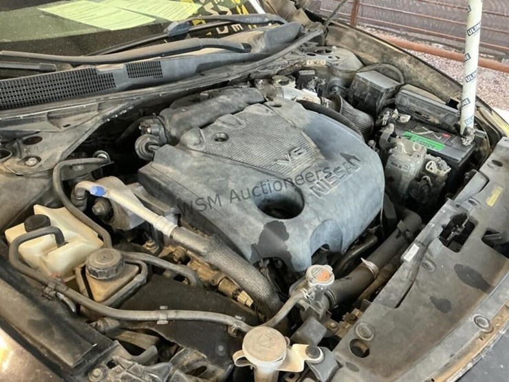 2016-nissan-maxima-sdn-image-12