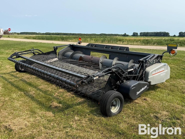 gleaner-4200-image-1