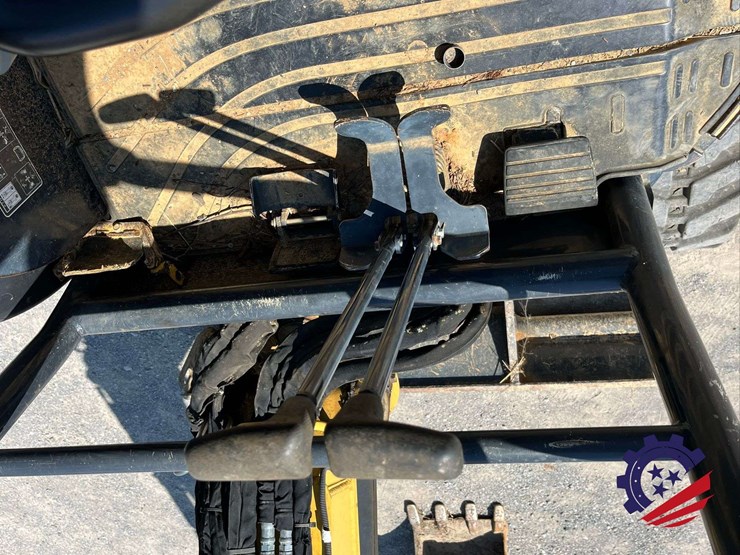 yanmar-vi035-6a-mini-excavator-image-35