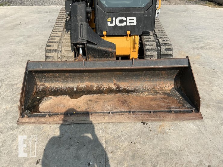 2021-jcb-3ts-8t-image-11