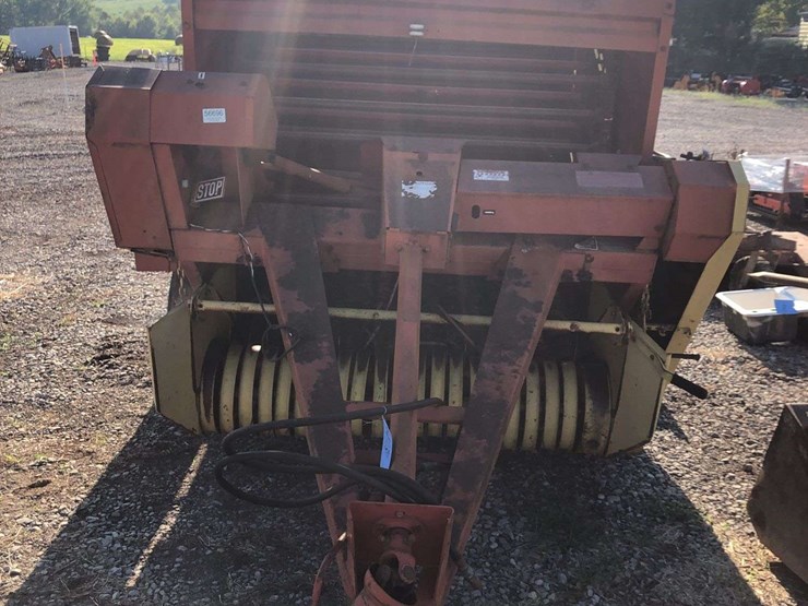 new-holland-846-image-10