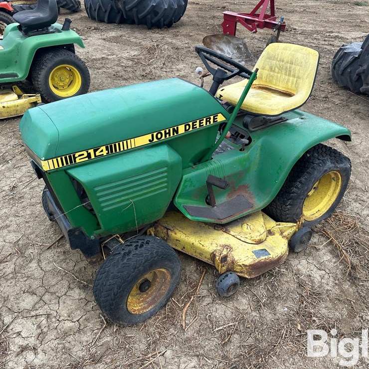 JOHN DEERE 214