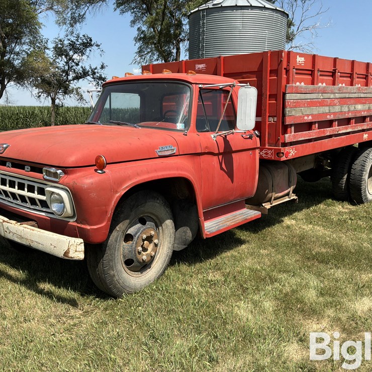 1965 FORD F600