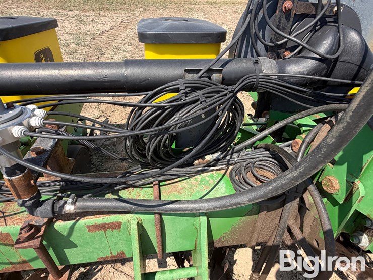 john-deere-1710-image-18