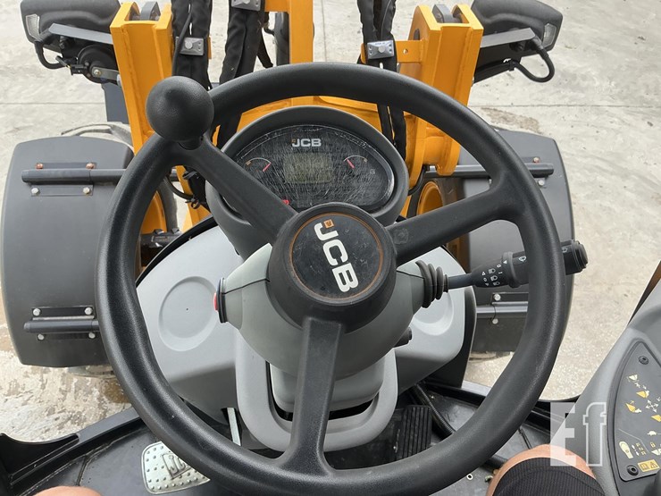 2024-jcb-407-image-14