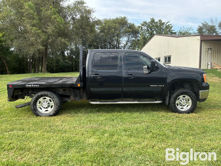 2009-gmc-sierra-2500-image-4