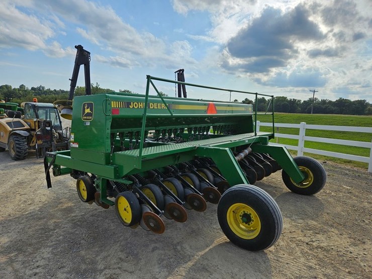 john-deere-750-image-3