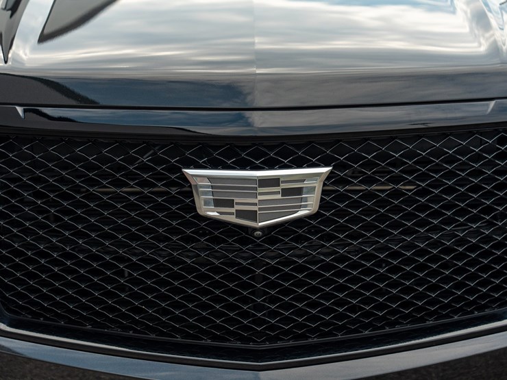 2024-cadillac-escalade-esv-image-9