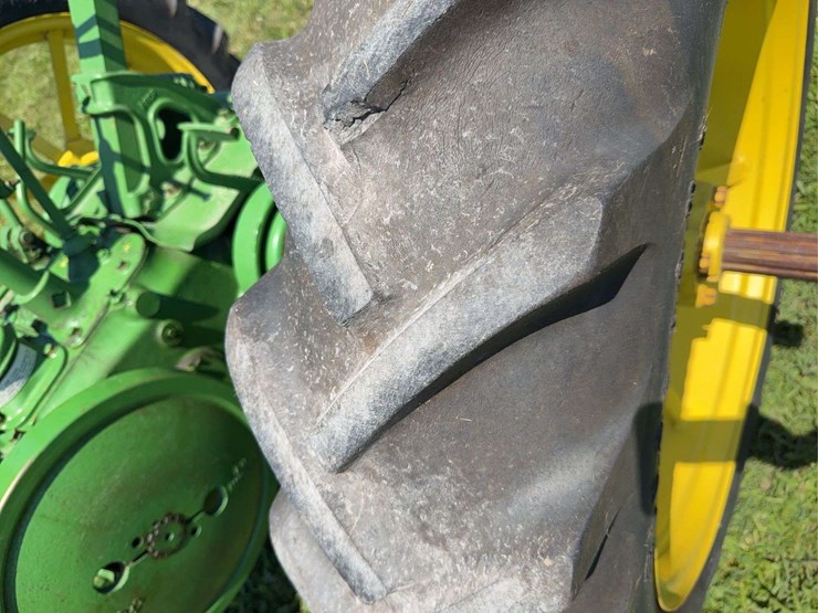 john-deere-b-image-14