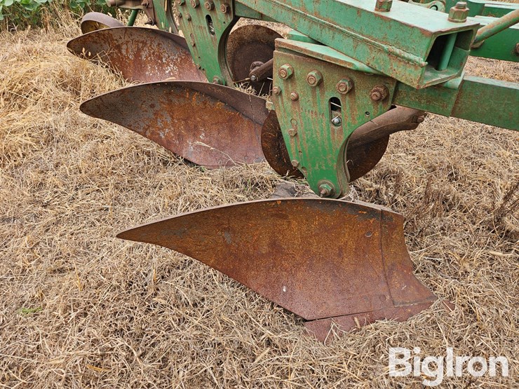 john-deere-f125-image-11