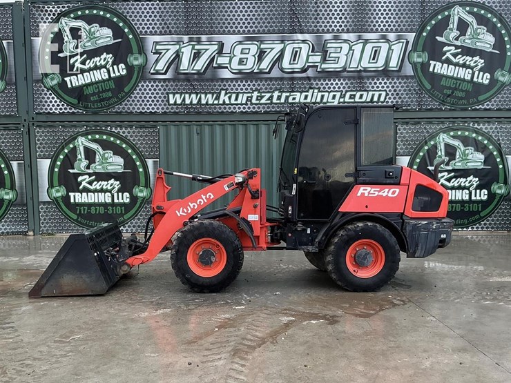2021-kubota-r540-image-1