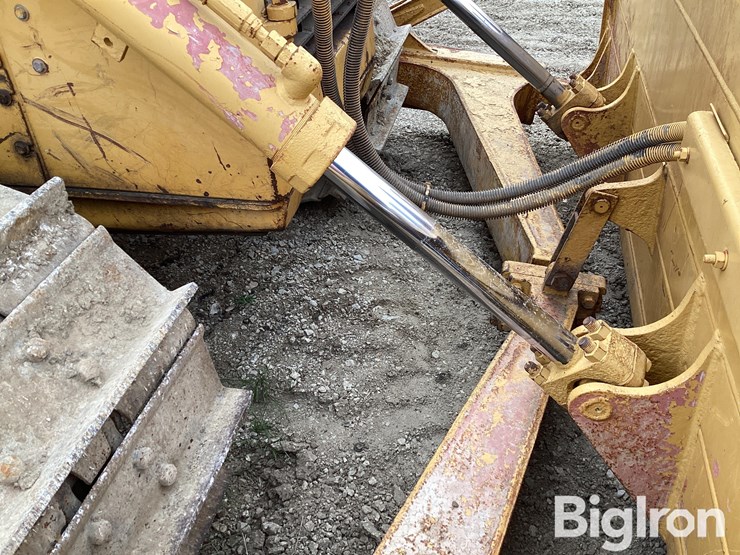 2017-caterpillar-d6n-xl-image-20