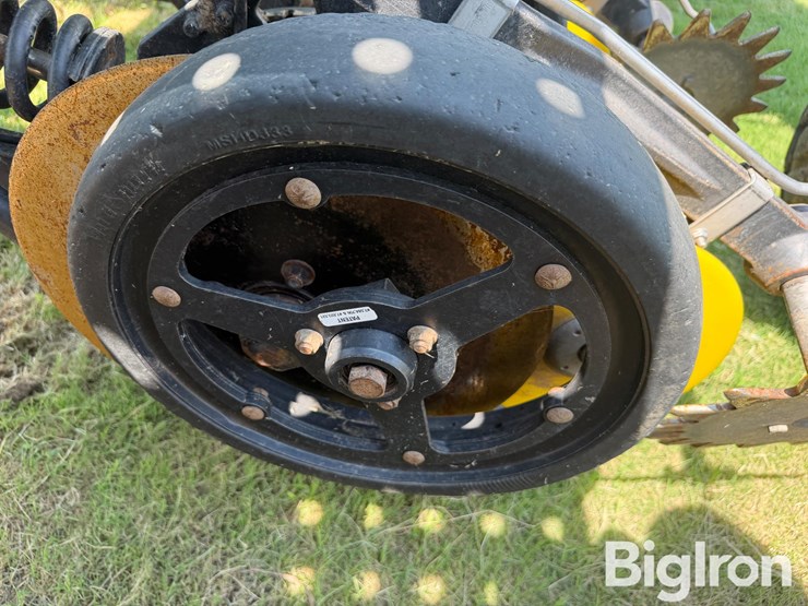 2012-john-deere-1590-image-12