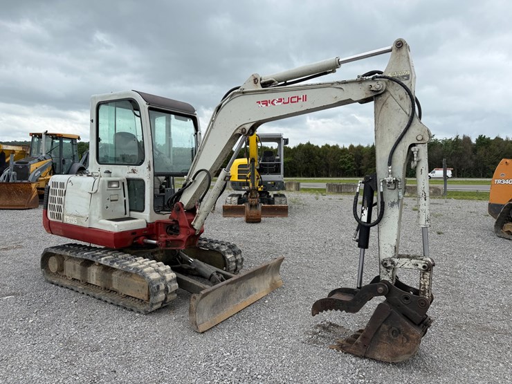 2007-takeuchi-tb135-image-2
