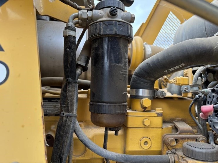 2013-deere-210k-ep-image-53