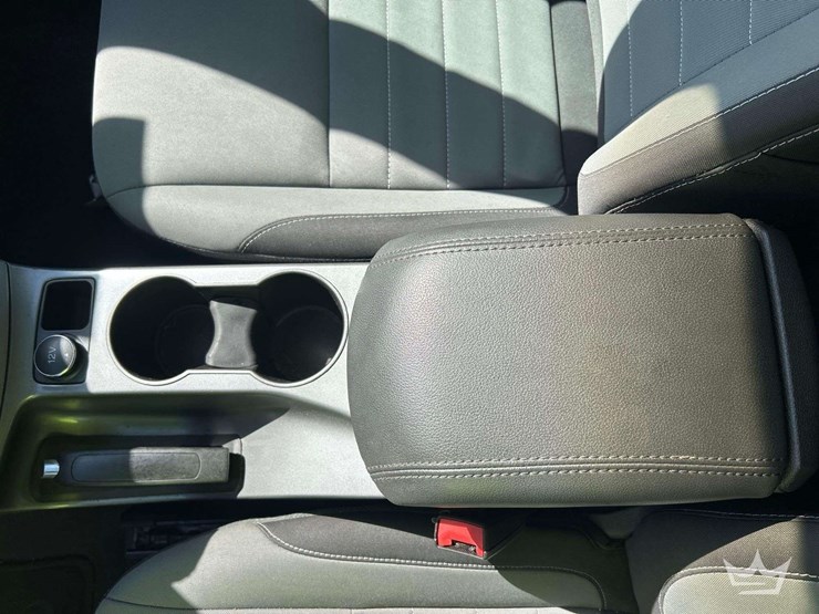 2015-ford-escape-image-18