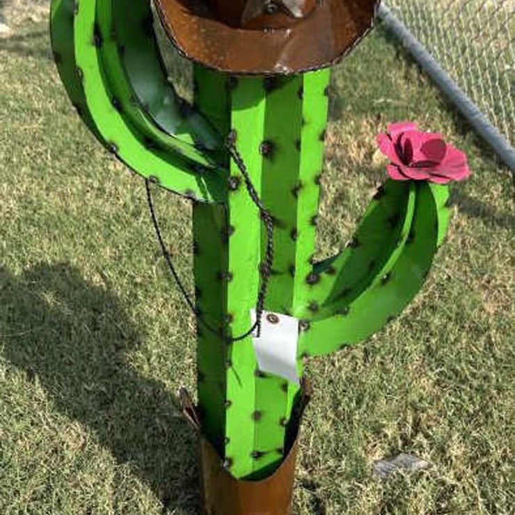 #146 • Metal Art - Medium Cowboy Cactus