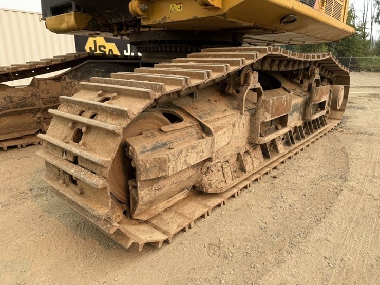 2013-caterpillar-568-image-15