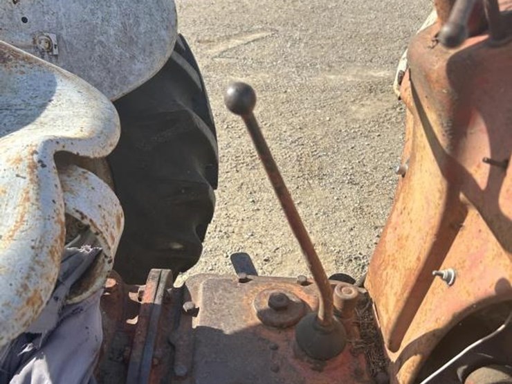 ford-tractor-image-13