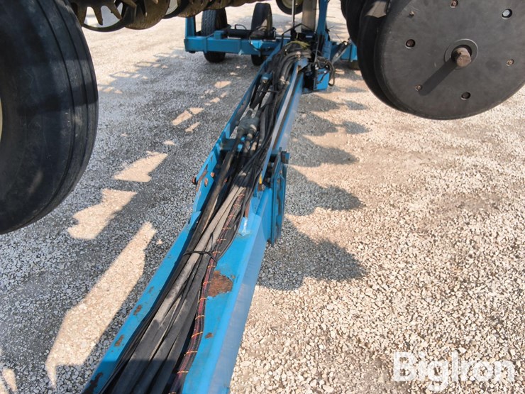 kinze-2600-image-12