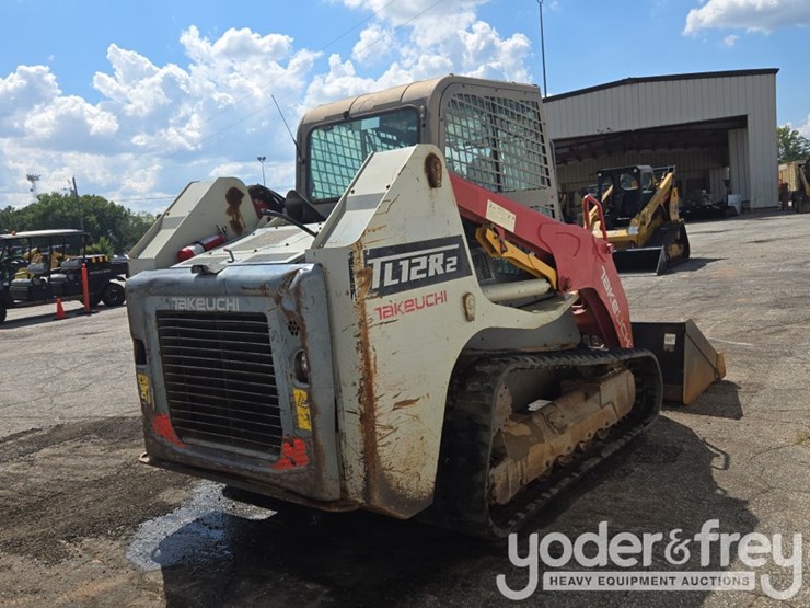 2018-takeuchi-tl12r2-image-5