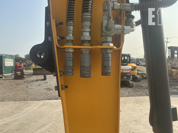 2017-jcb-48z-1-image-13