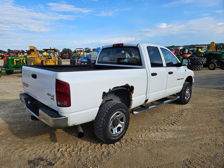 2004-dodge-ram-2500-image-5