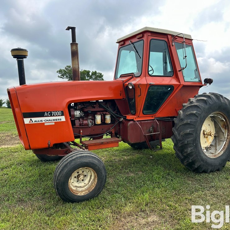 1976 ALLIS-CHALMERS 7000