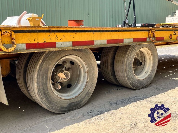 2018-better-built-22.5t-dual-t/a-equipment-trailer-image-8