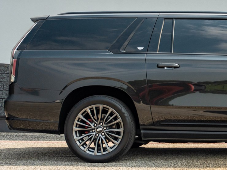 2024-cadillac-escalade-esv-image-20
