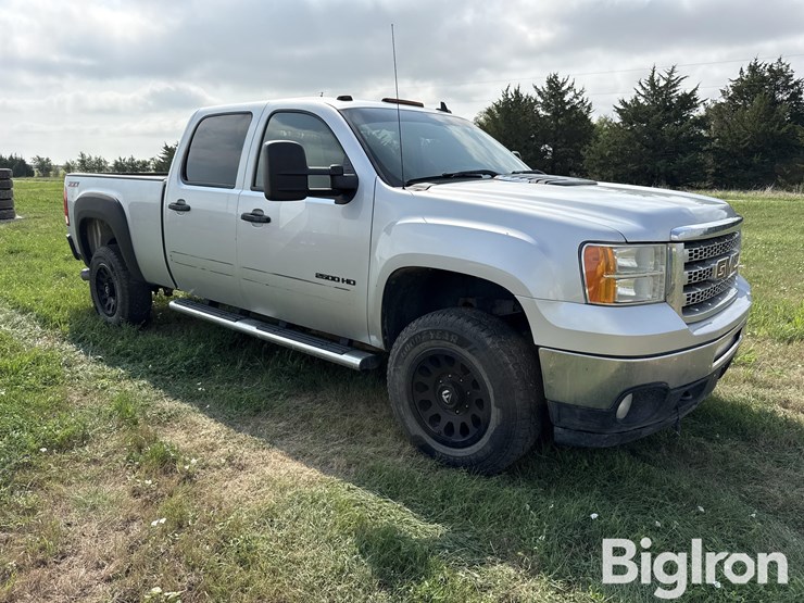 2012-gmc-2500-image-3
