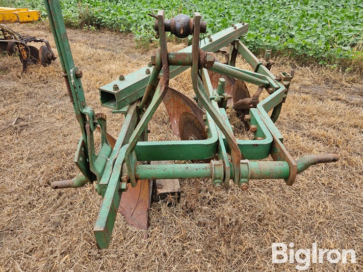 john-deere-f125-image-9