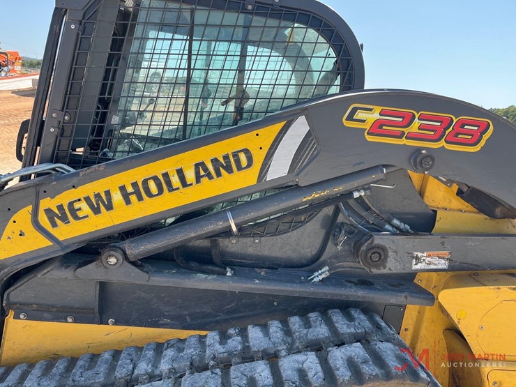 new-holland-c238-image-6