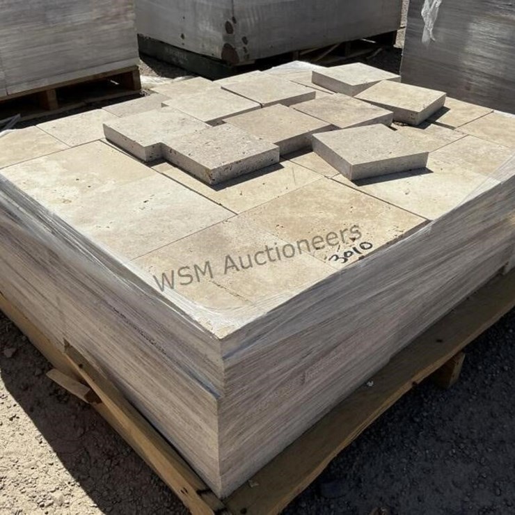 PALLET OF TRAVERTINE PAVERS