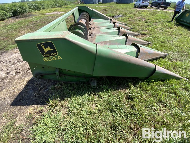 1982-john-deere-654a-image-4