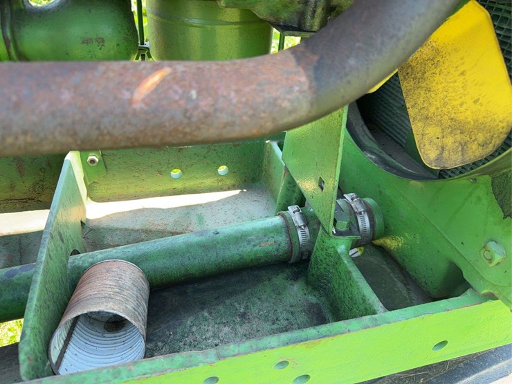 john-deere-b-image-24