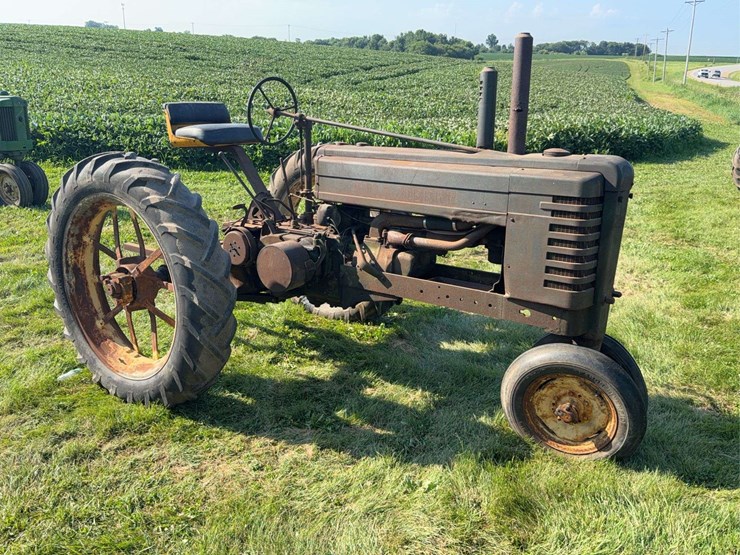 john-deere-b-image-7